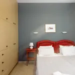 Apartment Yiannis *