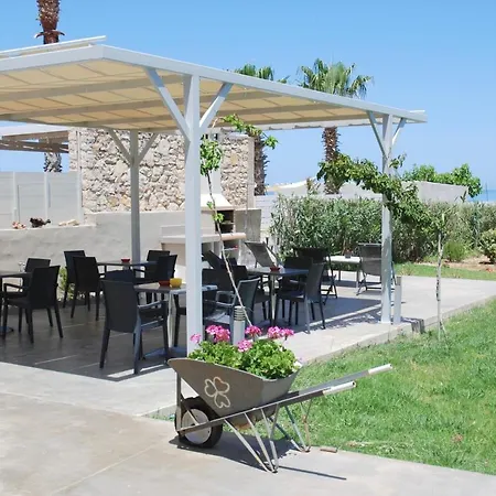 Yiannis Apartment