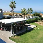 Yiannis