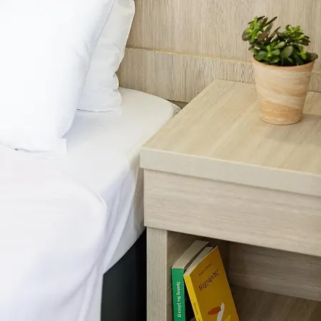 公寓 雅尼公寓酒店 *