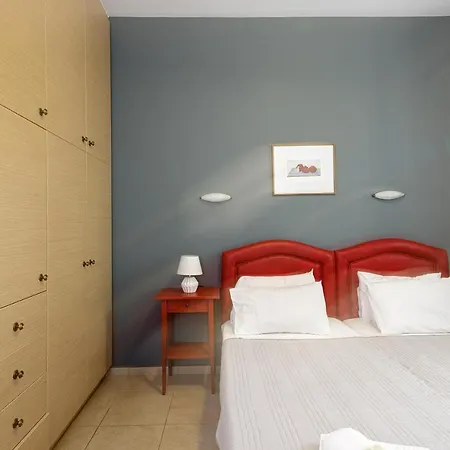 公寓 雅尼公寓酒店 *