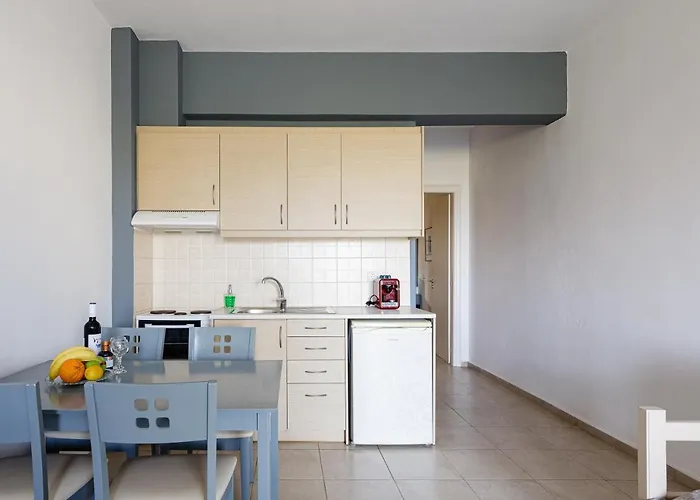 Yiannis Apartment Adelianos Kampos