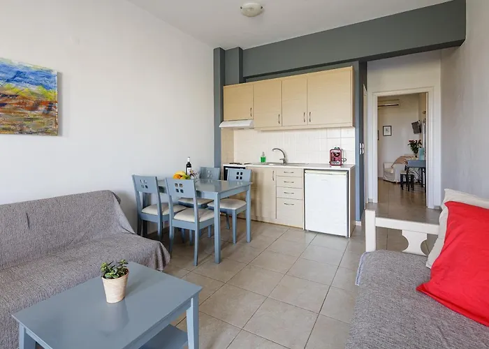 Апартаменты Yiannis Аделианос Кампос