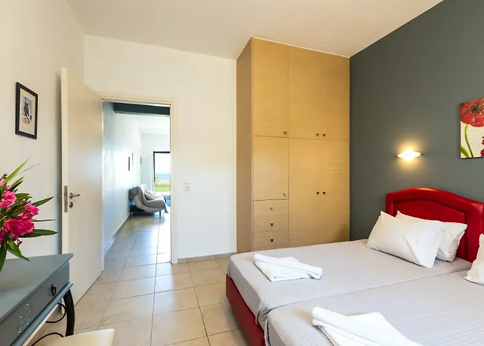 Апартаменты Yiannis *